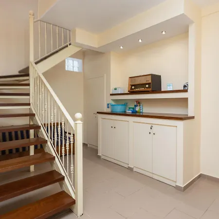 Villa Konstantinos Katávolos