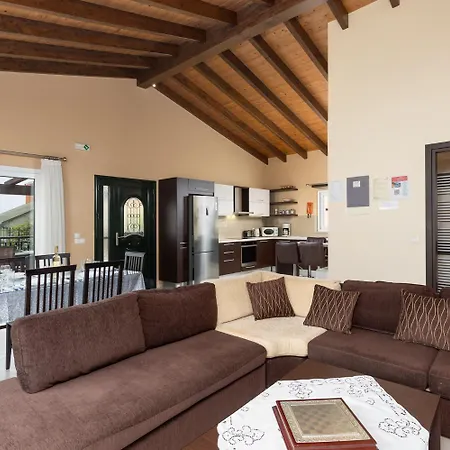 Konstantinos * Katávolos